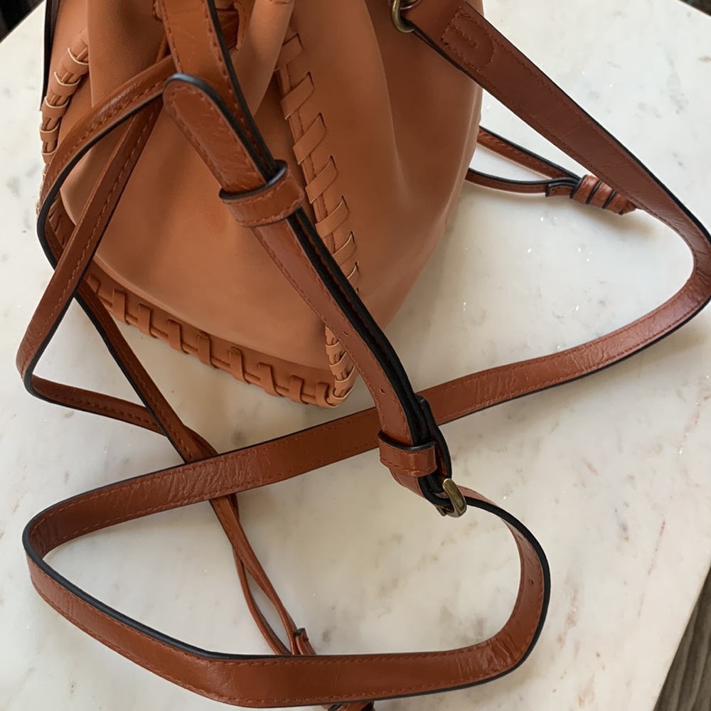 Universal Thread Drawstring Crossbody Bag - Picture 7 of 15